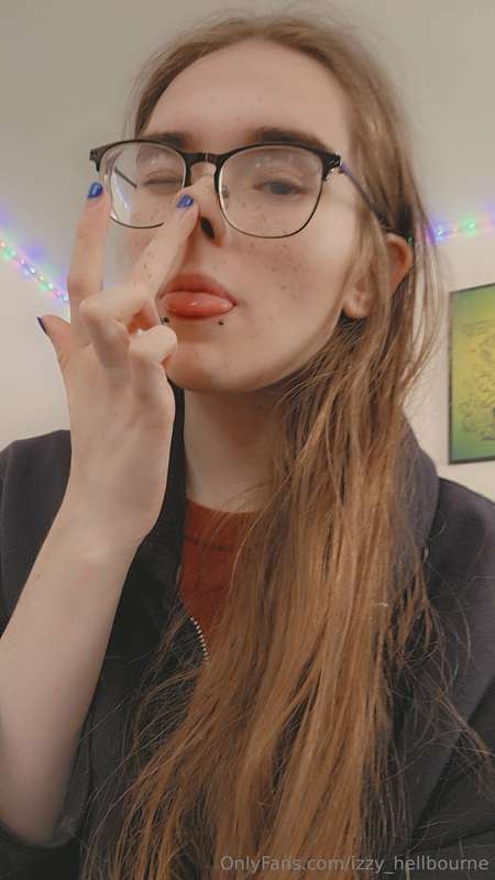 izzy_hellbourne image #9