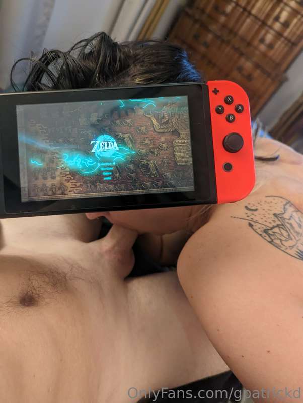 Made it home in time to play the new Zelda on release night!..