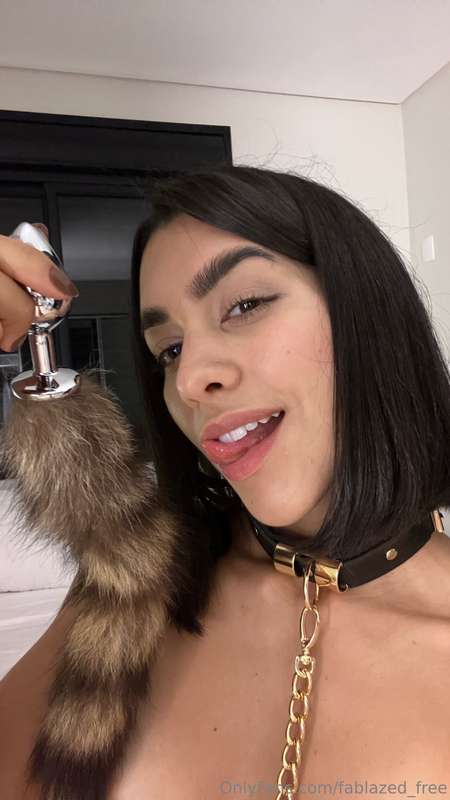 Guess what my favorite toy in my arsenal is? 😈 Adivinas cuál..