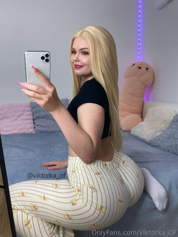 Můžu pro tebe udělat malý taneček? Nech mě ti udělat striptý..