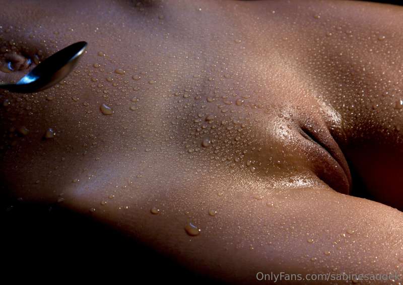 Sometimes I have to freshen up a little...
A veces debo refr..