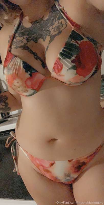 ✨🥺I’m ready to go swimming again 🥺✨ Sorry for not posting th..