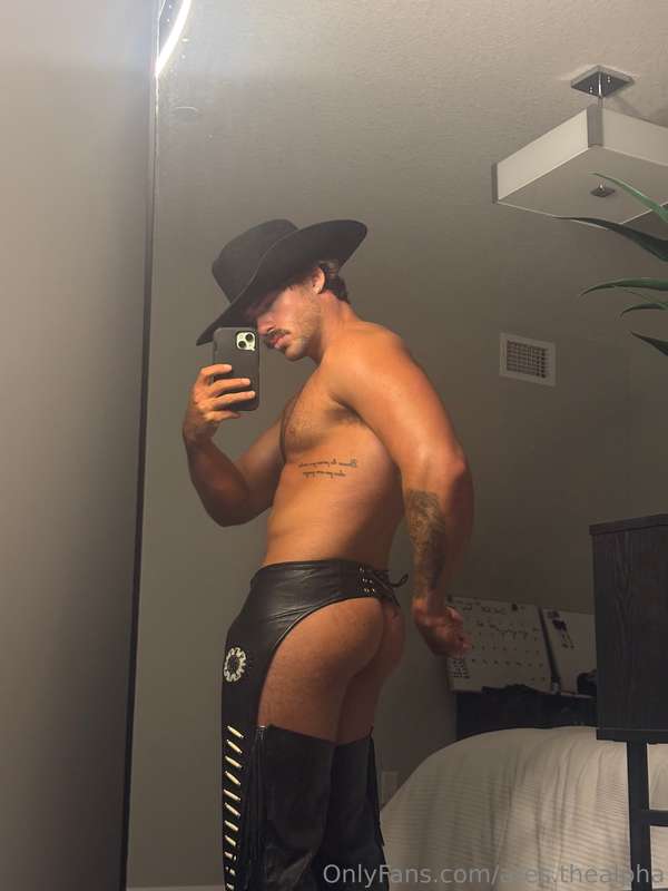 COMMENT if your my ass gooner ;)