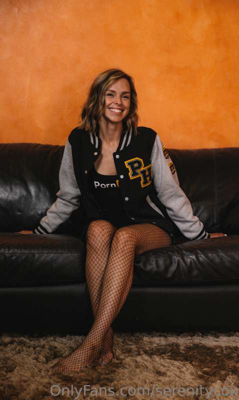 Photo 379 de Serenity Cox sur Tocromo