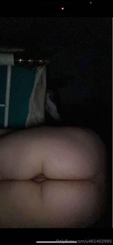 would u bend me over?? 😏
