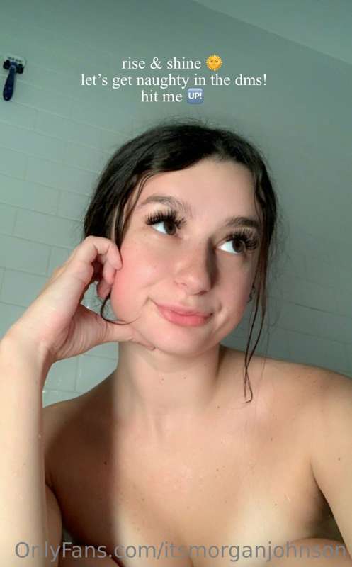 Need a little naughty guidance? 😉 DM me and let’s chat 😘