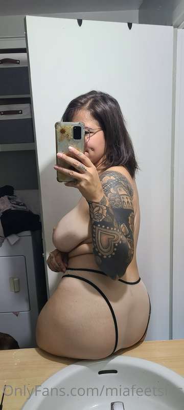 miafeetsies