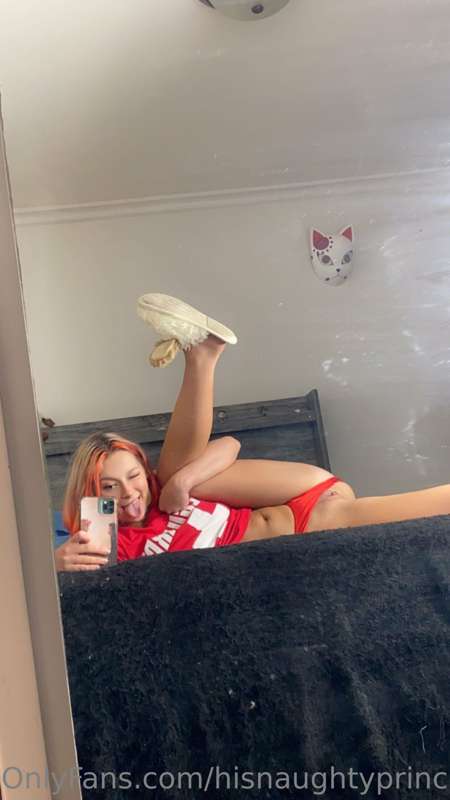 hisnaughtyprincess photo