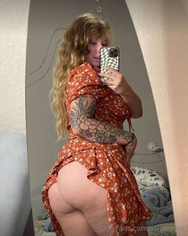Sundress + a lil ass = trouble 😏