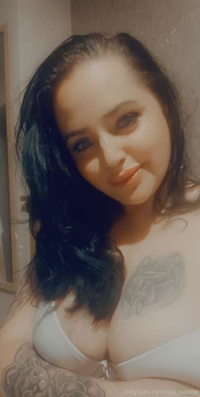 Horny momy wants cock and spunk