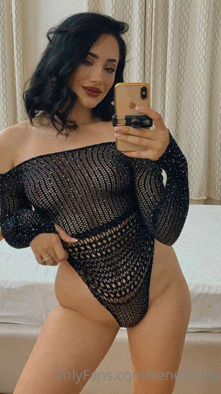 Sophisticated, graceful and so very sexy.