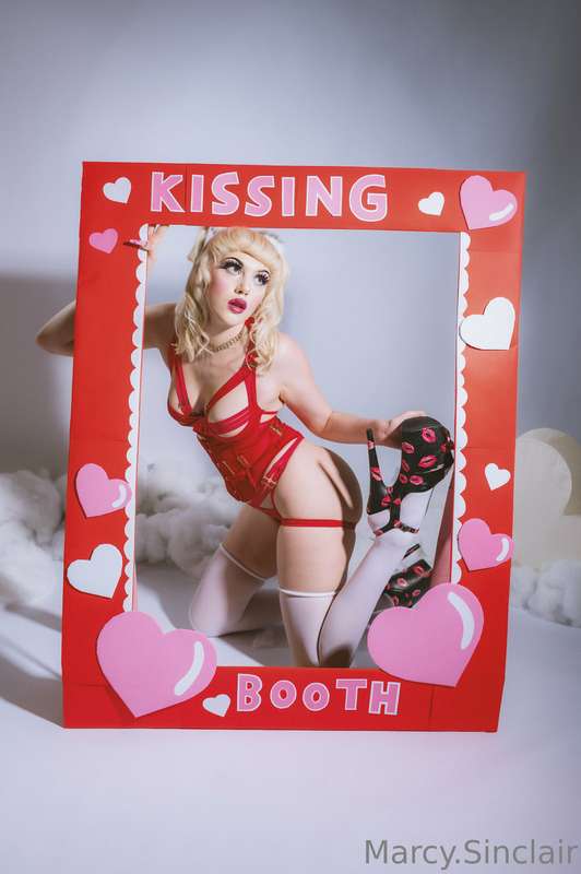 Looking forward to my birthday tomorrow :) did you get me an..