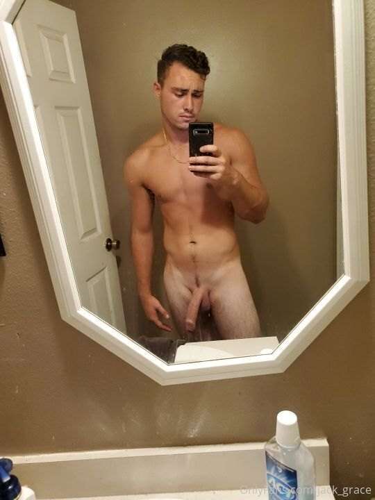 A few quick mirror shots. See anything you like? 😏