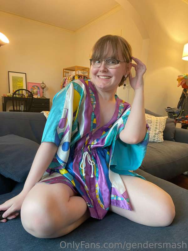 Category is: nothing but a kaftan 💝
