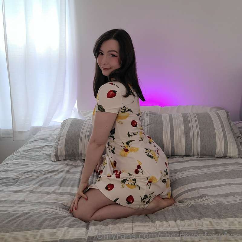 I'm online now on cb 💕 