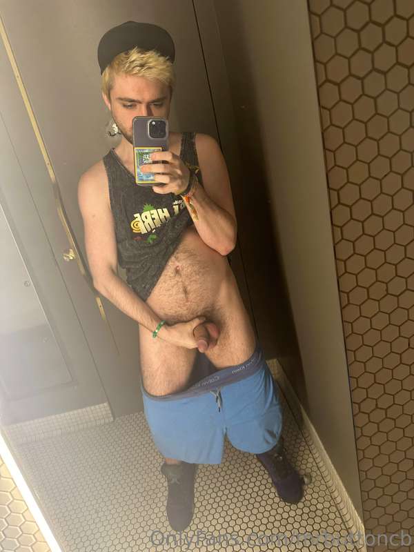 mrbuttoncb image #1