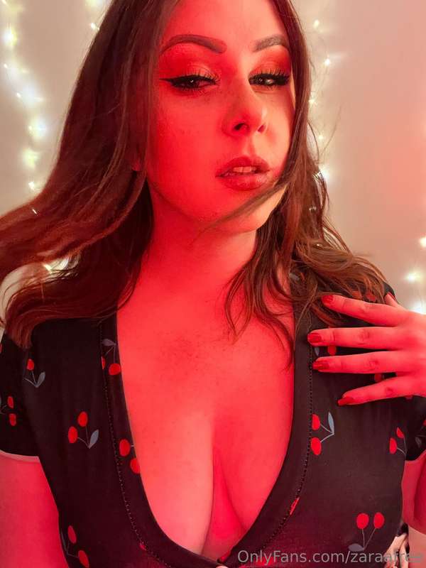 plenty of space for you to cover in cum, by the way🥰
