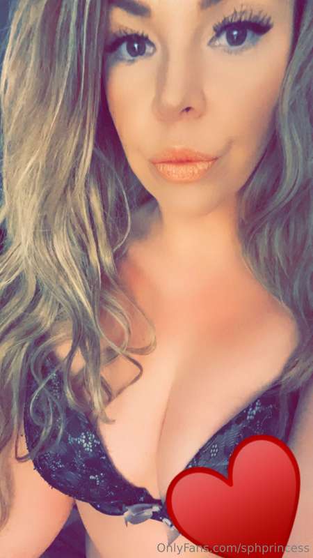 I hope you all have an amazing Friday, want to end your week..