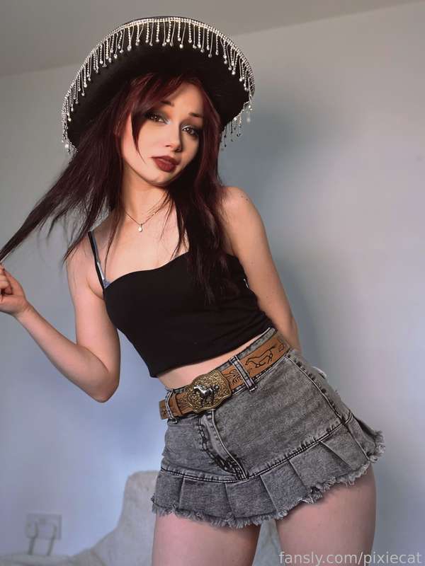 pixiecat image #10