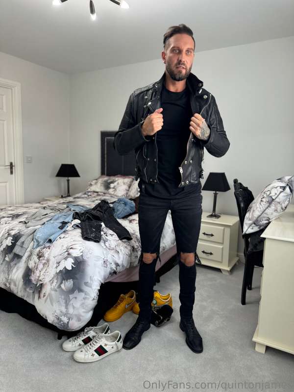 Rate my fit? Video cumming soon 🔜 unless you cant wait then ..