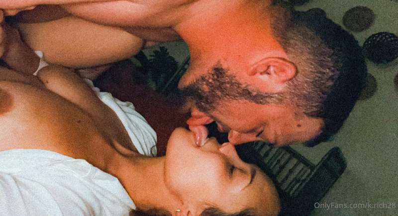 👅👅