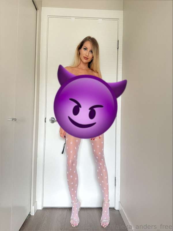 Topless me in white pantyhose 😈