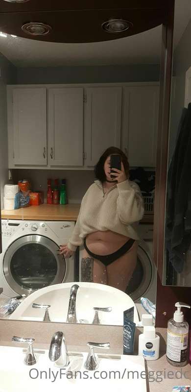 Cozyy🥰 dm me for more content💜