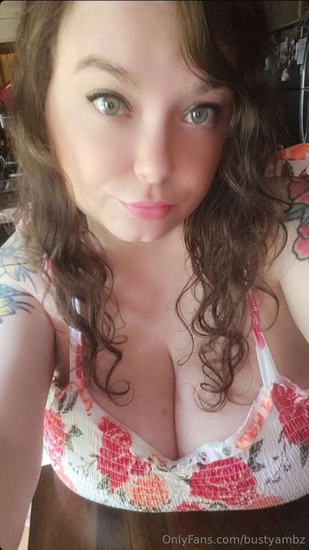 Got my titties on the table again lol