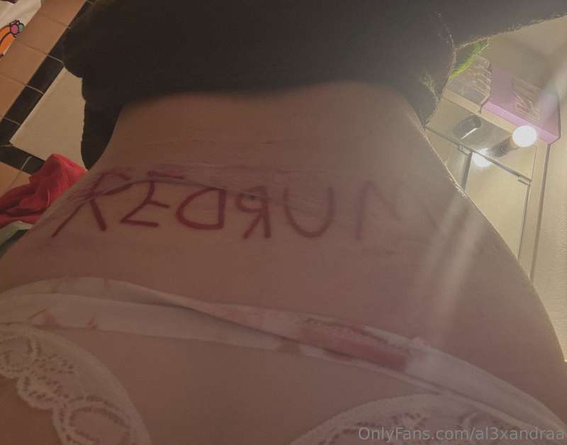 i got a tramp stamp :p new video tonight mwahhh