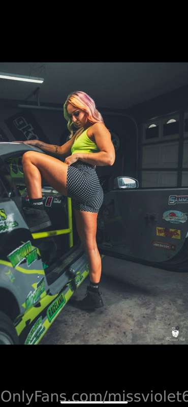 missviolet612 image #0