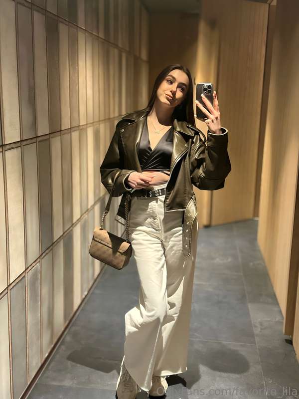 😎🖤