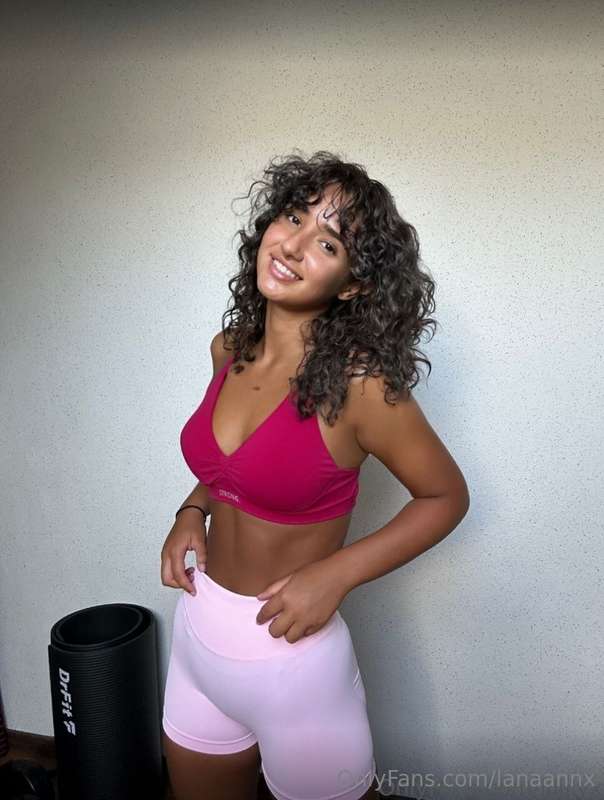 ## 🍒FREE SUBSCRIPTION 🍒 @lillilyx can make your dick hard wh..