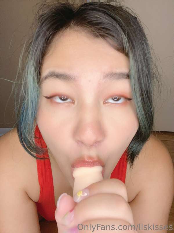 liskisses image #1