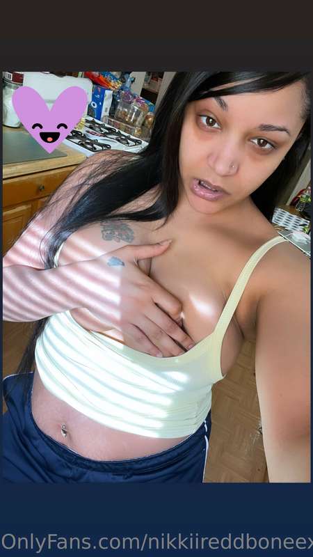 nikkiireddboneexx