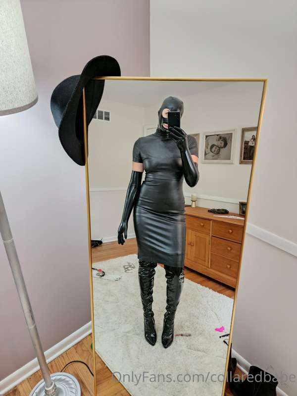 collaredbabe image #3