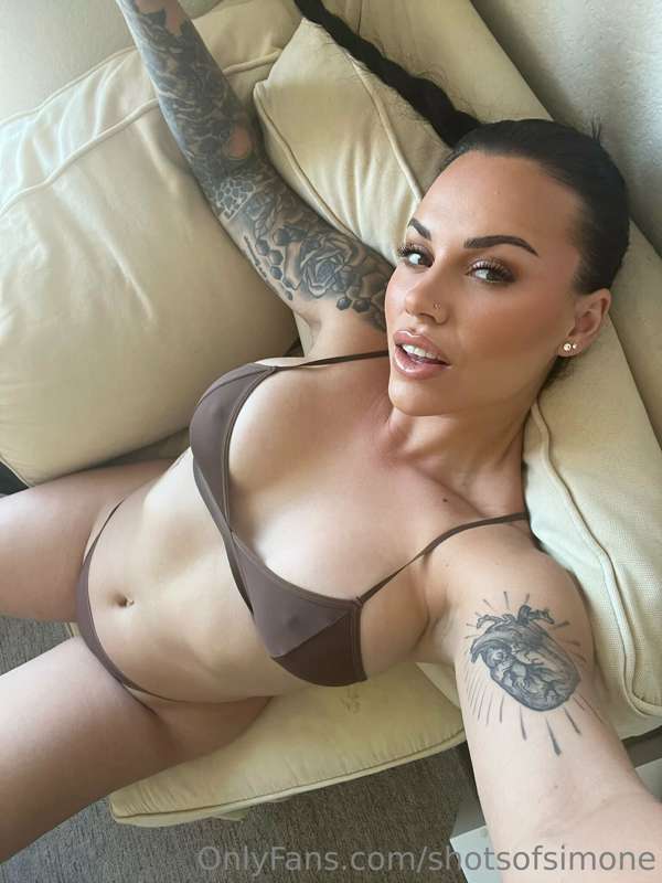 shotsofsimone photo