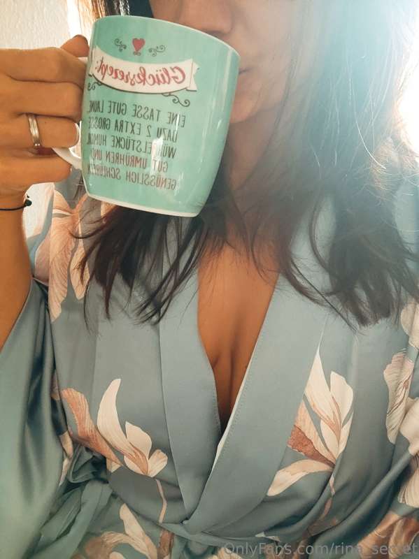 Es ist Zeit für einen Kaffee 😌☕

Würdest du gerne mal einen ..