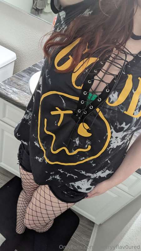 My outfit for tonight 🖤 