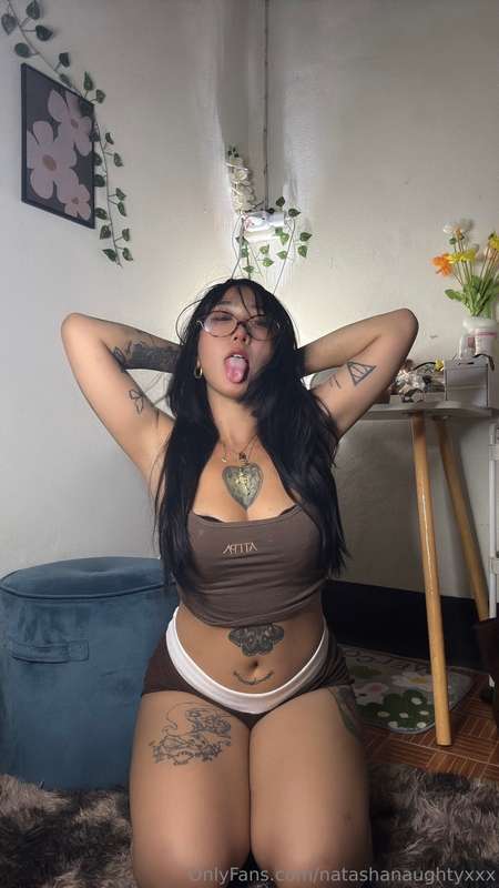 natashanaughtyxxx