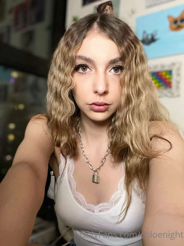 chloenight image #2