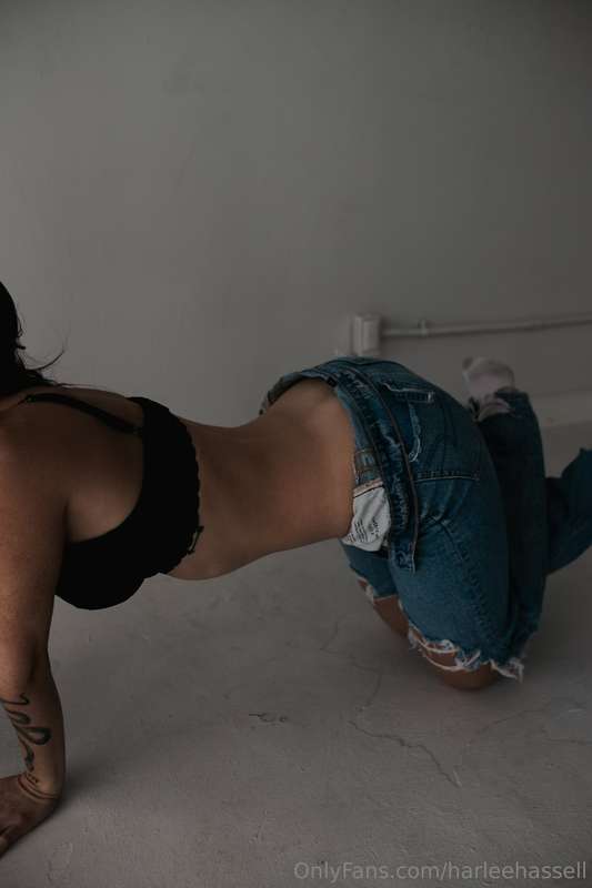harleehassell photo