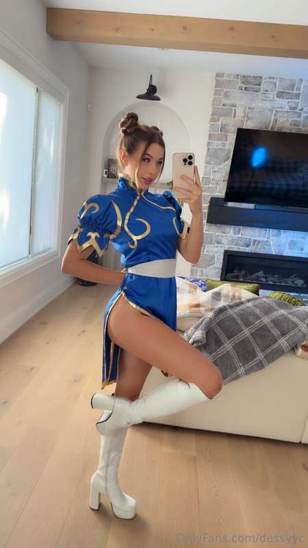 I bet you're not afraid of these thighs? Well you should be ..