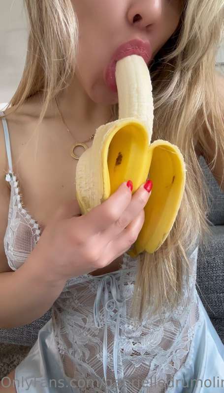 They say that eating bananas every day is good for your heal..