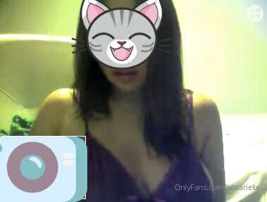 [Camgirl takes on her first customer...and finds a surprise ..