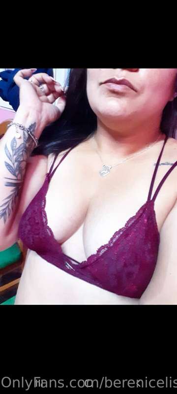 @lenciii @lenciii

🎀Hot Chat💌 
🎀 Fetishes and fantasies👣 
🎀M..