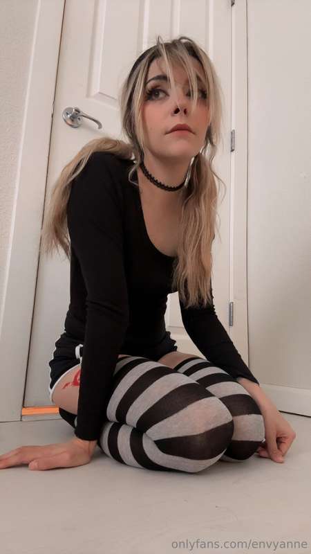 Let’s do something sweet together :3