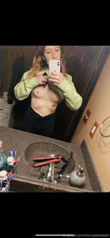 Titty Tuesday 💋🤤