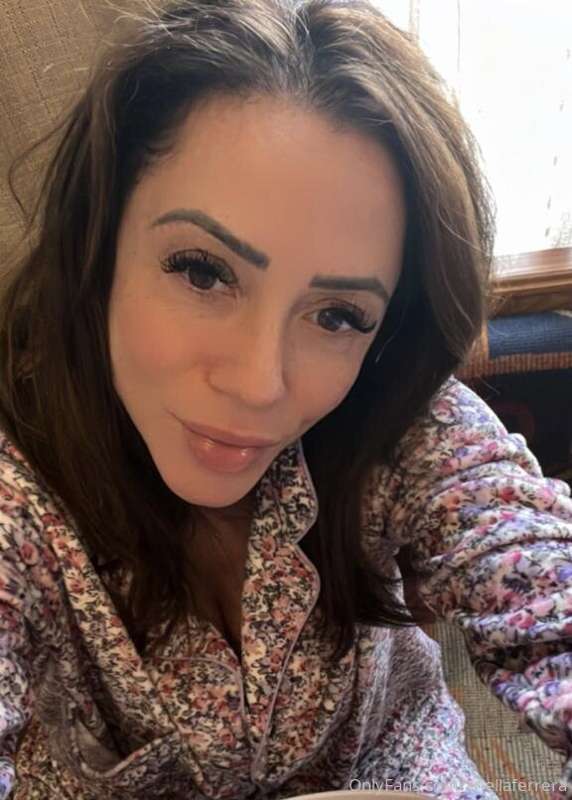 Foto 273 de Ariella Ferrera en Tocromo