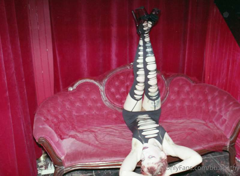 bb.apathy image #4