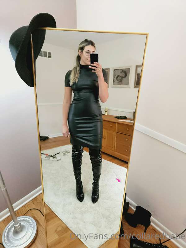 collaredbabe image #0